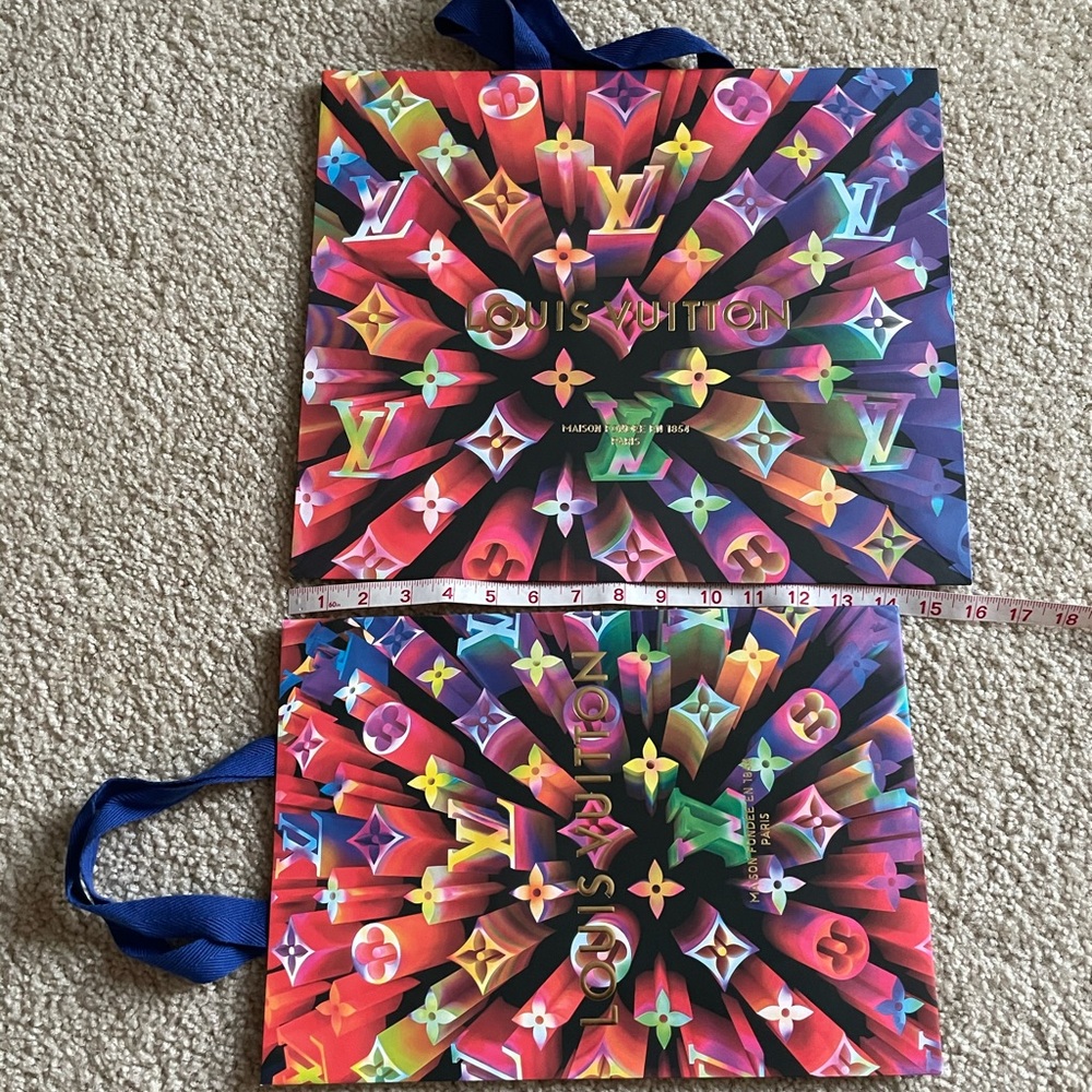 Louis Vuitton 2019 Holiday Gift Bag